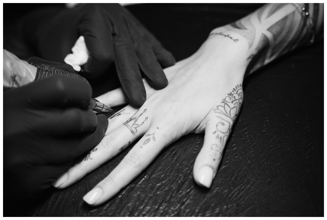 Tattoo auf der Hochzeit Lenderstuben Carlos Cruso