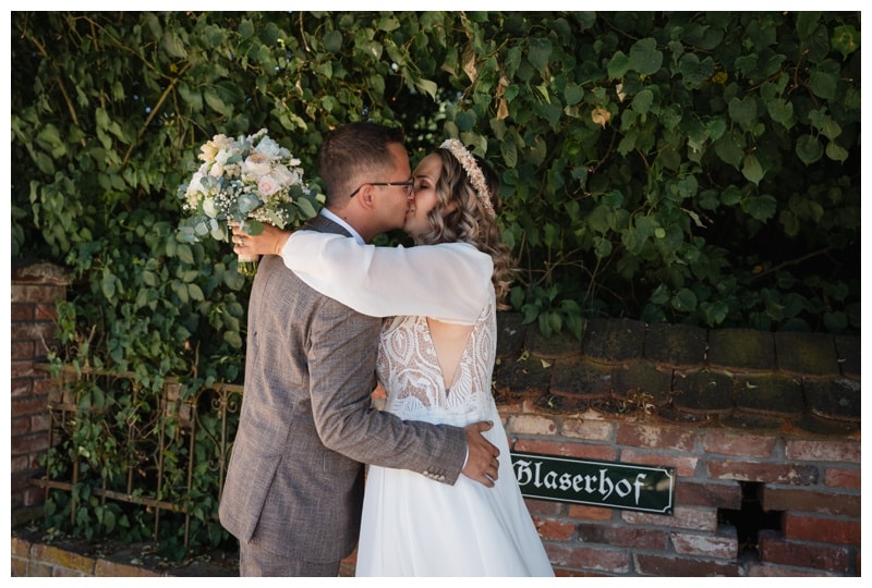 First Look Brautpaar Glaserhof Breitenthal